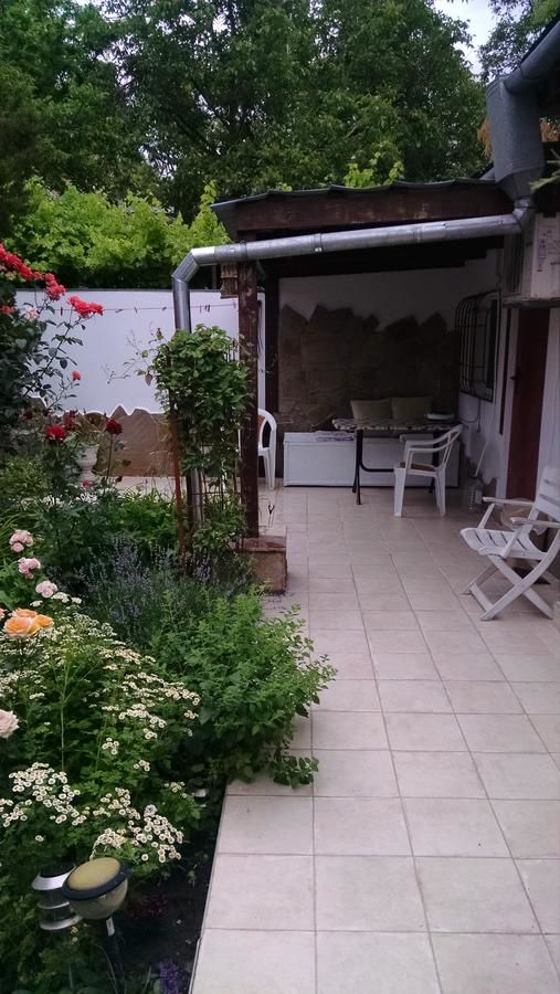 Дома для отпуска Mini-dacha on Frantsuzsky Bulvar,17 Одесса
